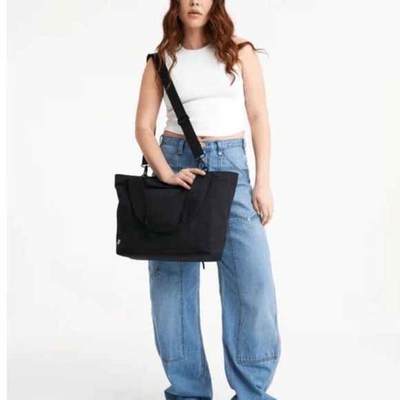 Beis Black Tote Bag - Free Accessory - Picture 6 of 12